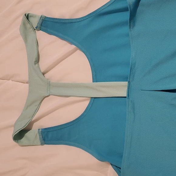 Workout Tank - Picture 3 of 4